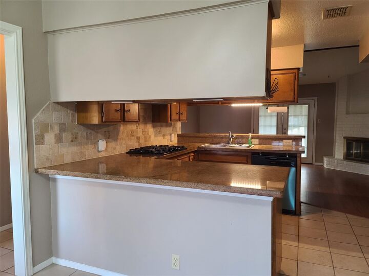 Property Photo:  5303 Little John Lane  TX 77493 