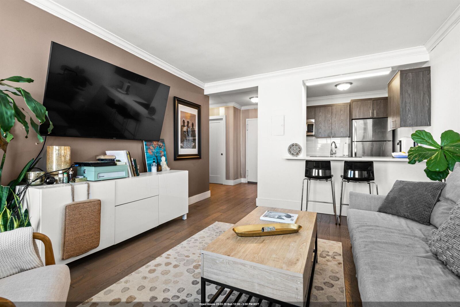 Property Photo:  100 Manhattan Ave 1701  NJ 07087 