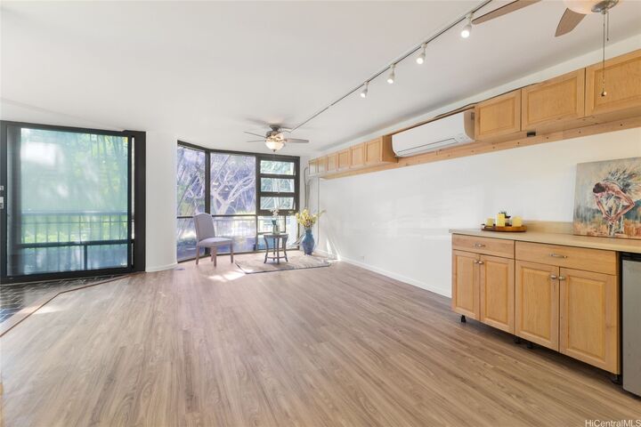 Property Photo:  38 S Judd Street 1B  HI 96817 