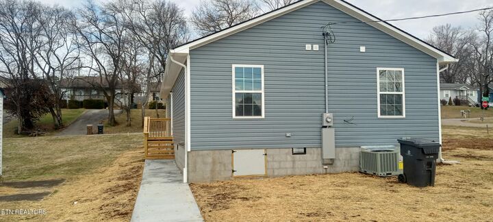 Property Photo:  2740 Carson Ave  TN 37917 