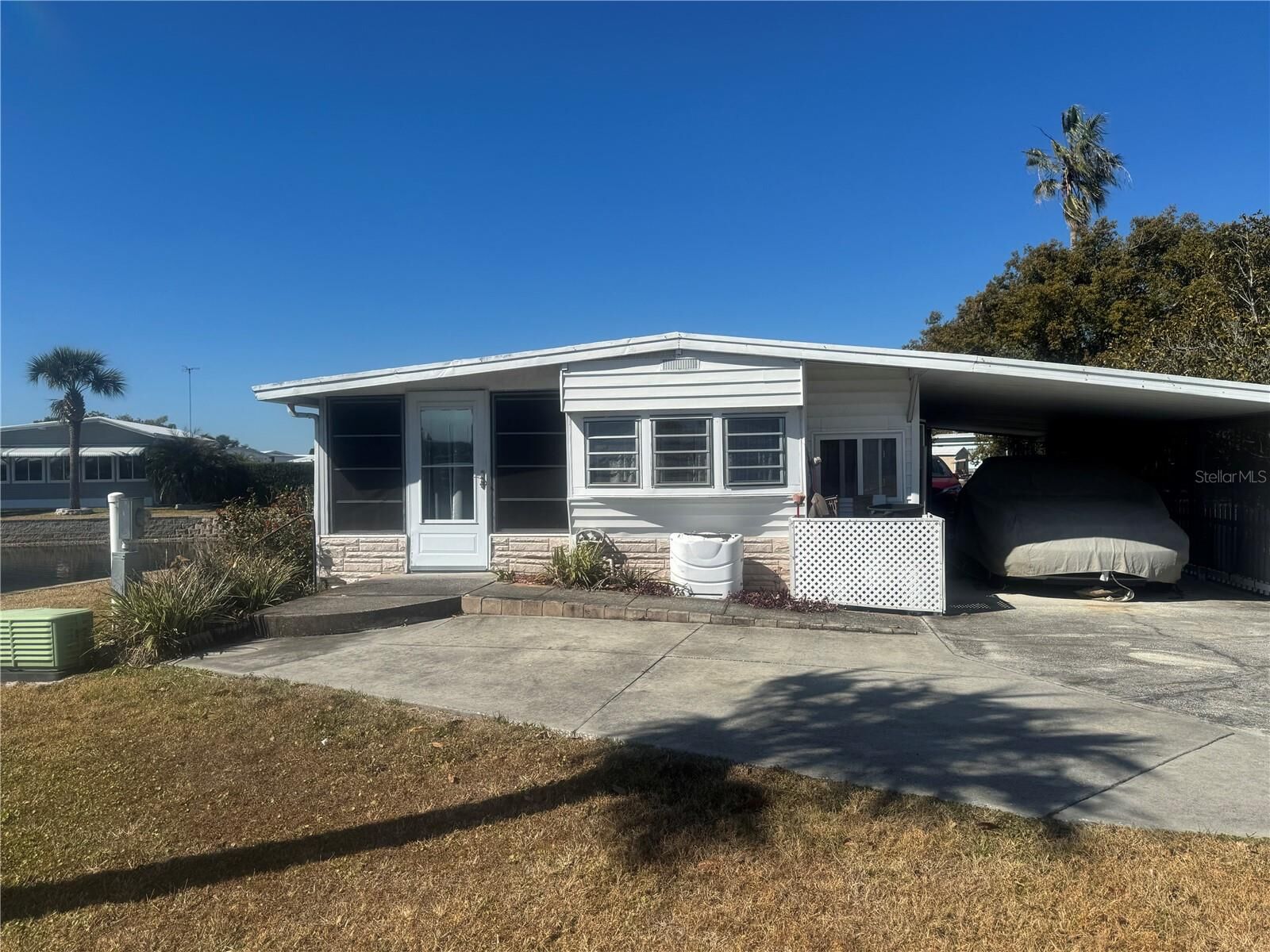 Property Photo:  4842 Britni Way 058  FL 33541 