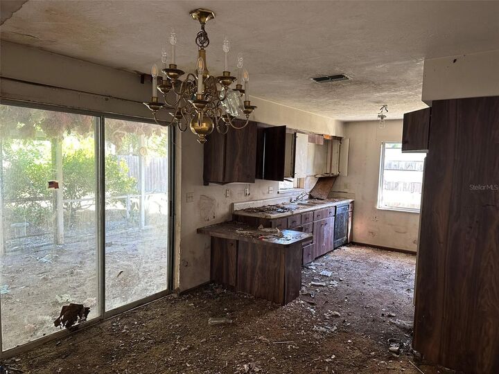 Property Photo:  1809 Georgia Avenue  FL 34683 