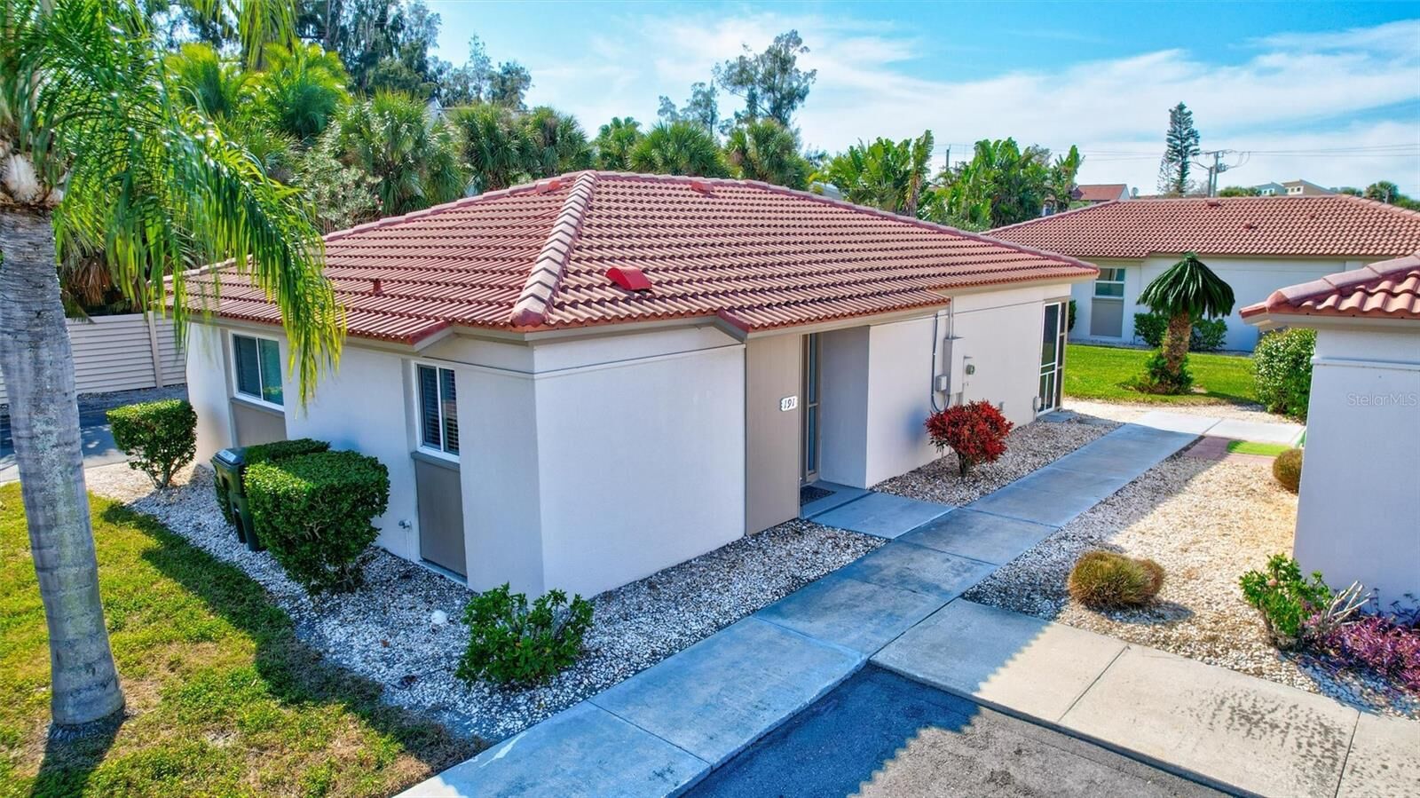 Property Photo:  191 Vista Hermosa Circle  FL 34242 