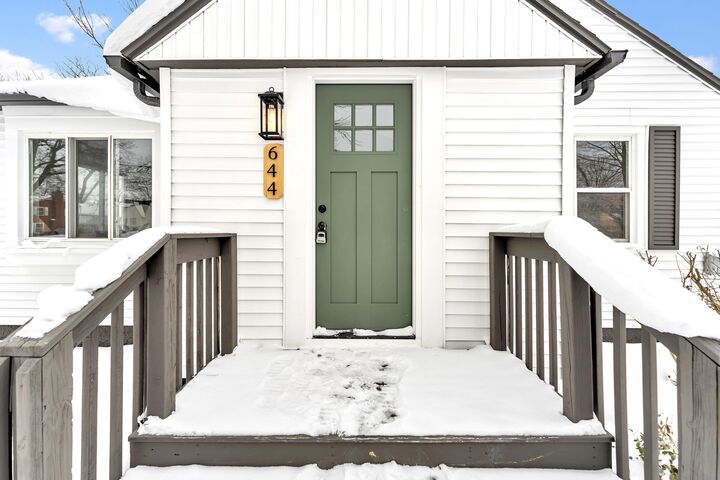 Property Photo:  644 W 20th Street  MI 49423 