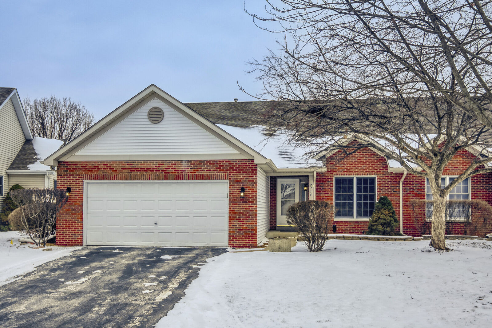 Property Photo:  2714 Lake Side Circle  IL 60431 