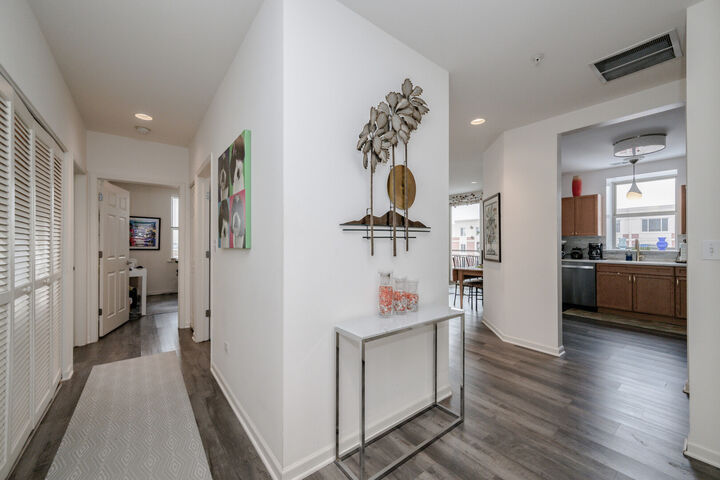 Property Photo: 1700 Riverwoods Drive 414 IL 60160