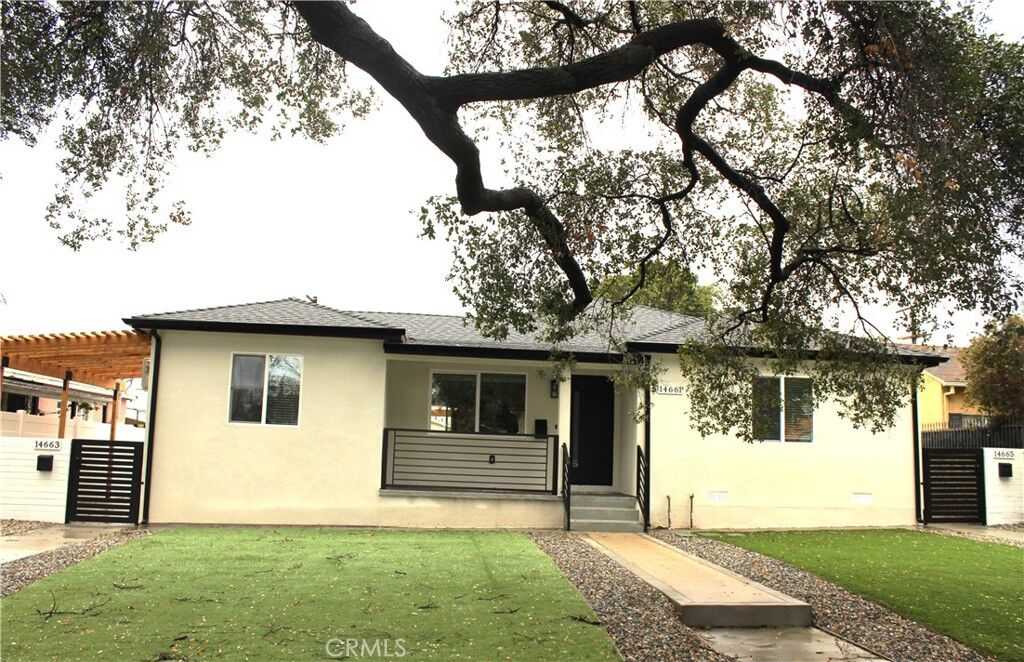 Property Photo:  14661 Brand  CA 91345 