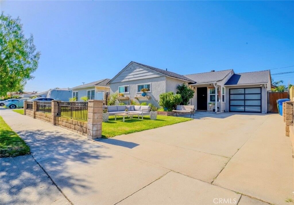 Property Photo:  10539 Gridley Road  CA 90670 