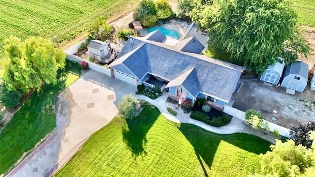 Property Photo:  1137 Apricot Avenue  CA 95363 