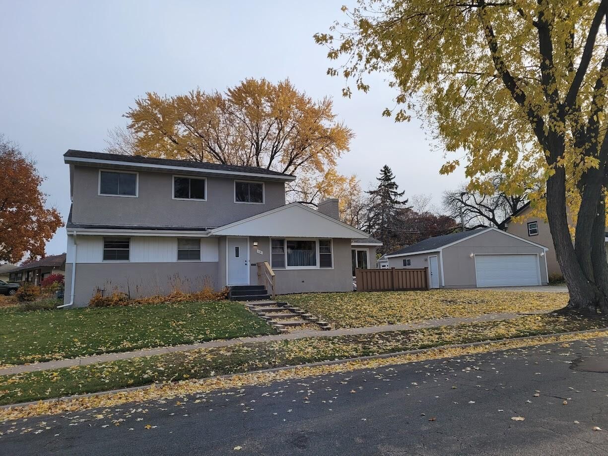 Property Photo:  10 Logan Avenue E  MN 55118 
