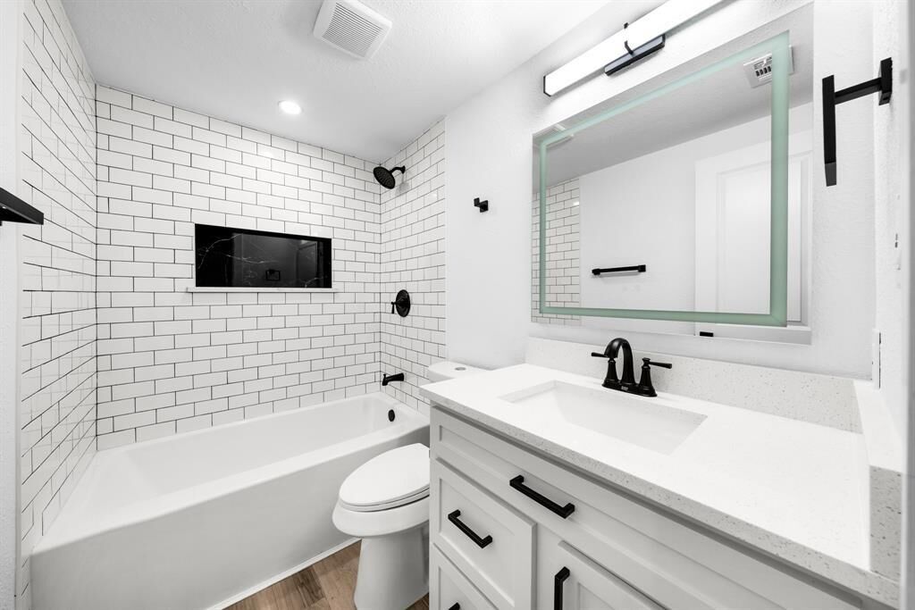 Property Photo: 305 Kirby TX 75474