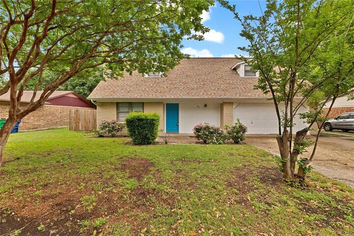 Property Photo:  205 San Jacinto Court  TX 75165 
