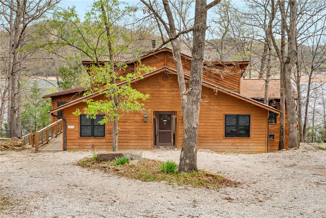 Property Photo: 11836 White Oak Drive AR 72732
