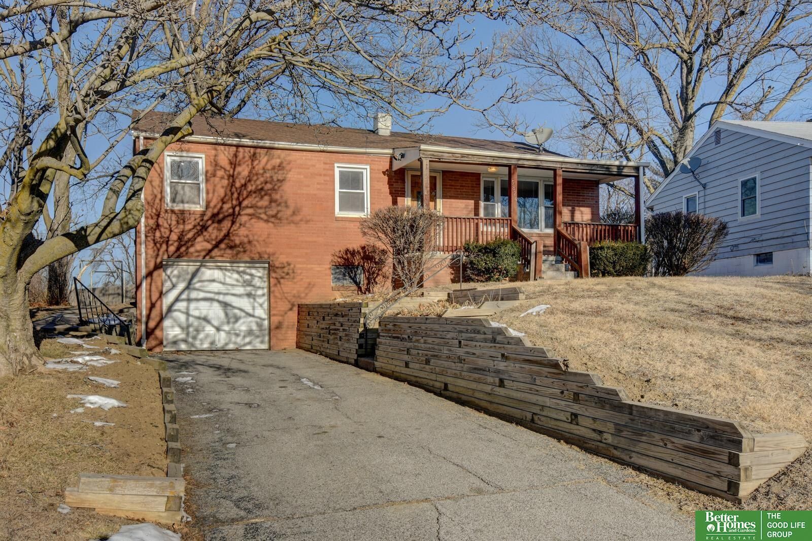 Property Photo:  5824 Larimore Avenue  NE 68104-9999 