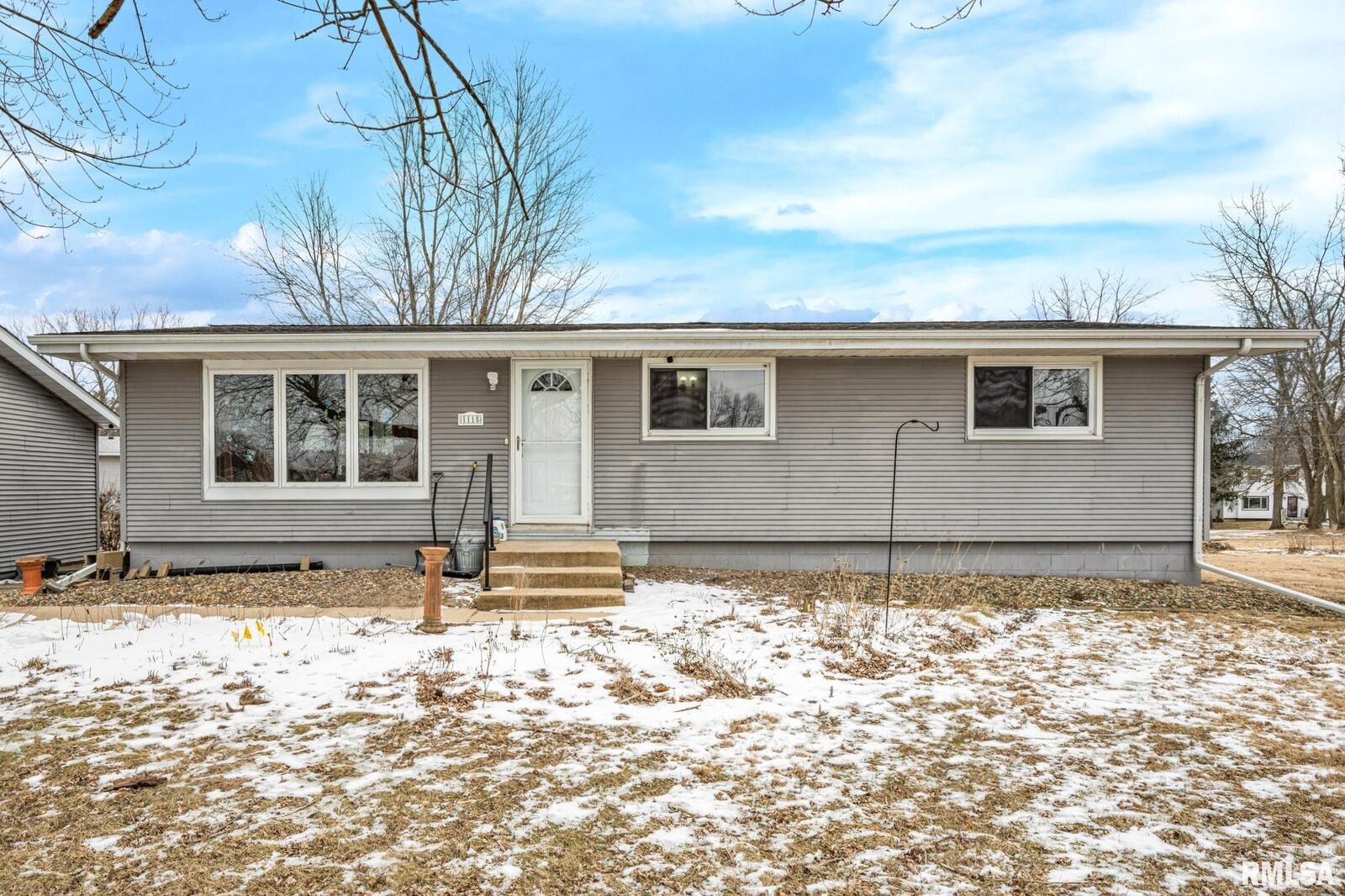 Property Photo:  1115 Pheasant Drive  IL 61448 