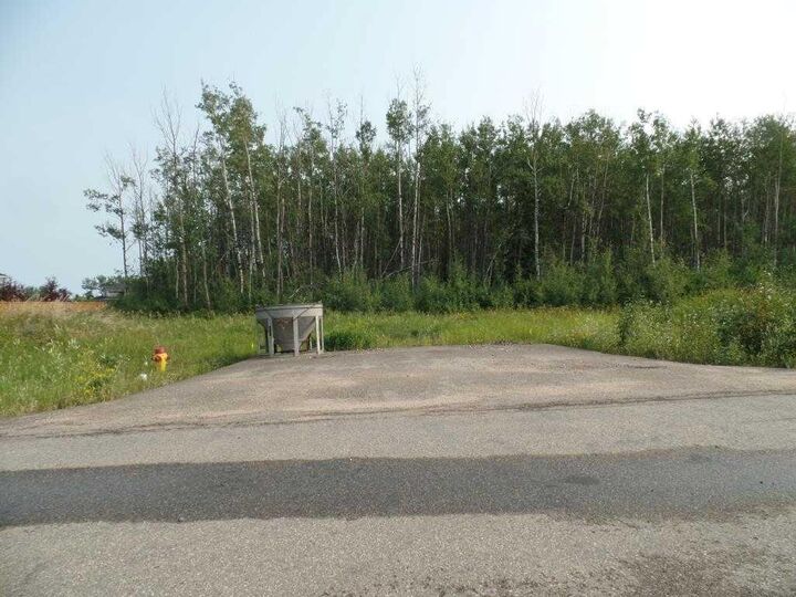 Property Photo: 13348 672A Township 310 AB T0A 2C0