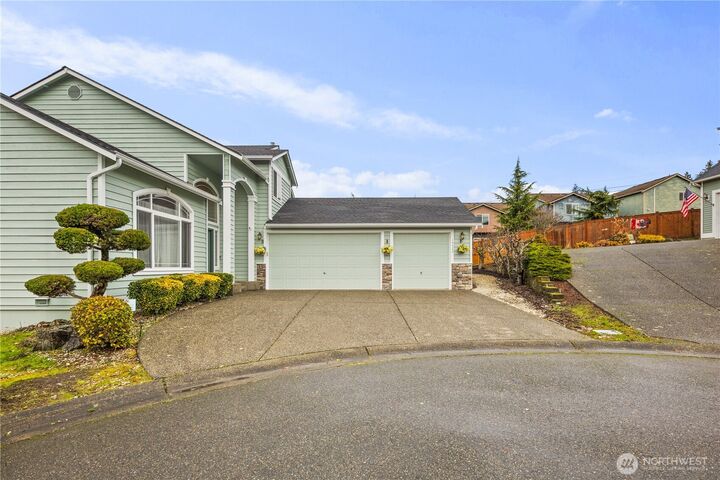Property Photo:  14426  19th Avenue W  WA 98087 