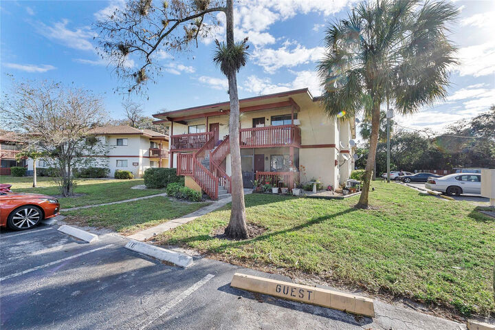 Property Photo:  2070 NW 43rd Terrace 6  FL 33313 