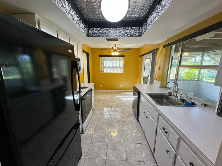 Property Photo: 7105 NW 57th Court FL 33321