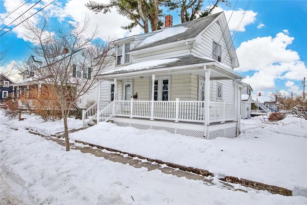 Property Photo:  33 Mason Street  RI 02806 