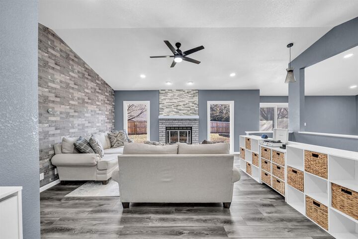 Property Photo:  1920 N Wood Dr  KS 67212 