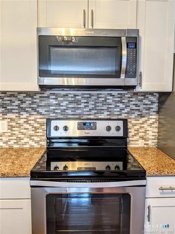 Property Photo:  50 North Street Apt 207  CT 06902 