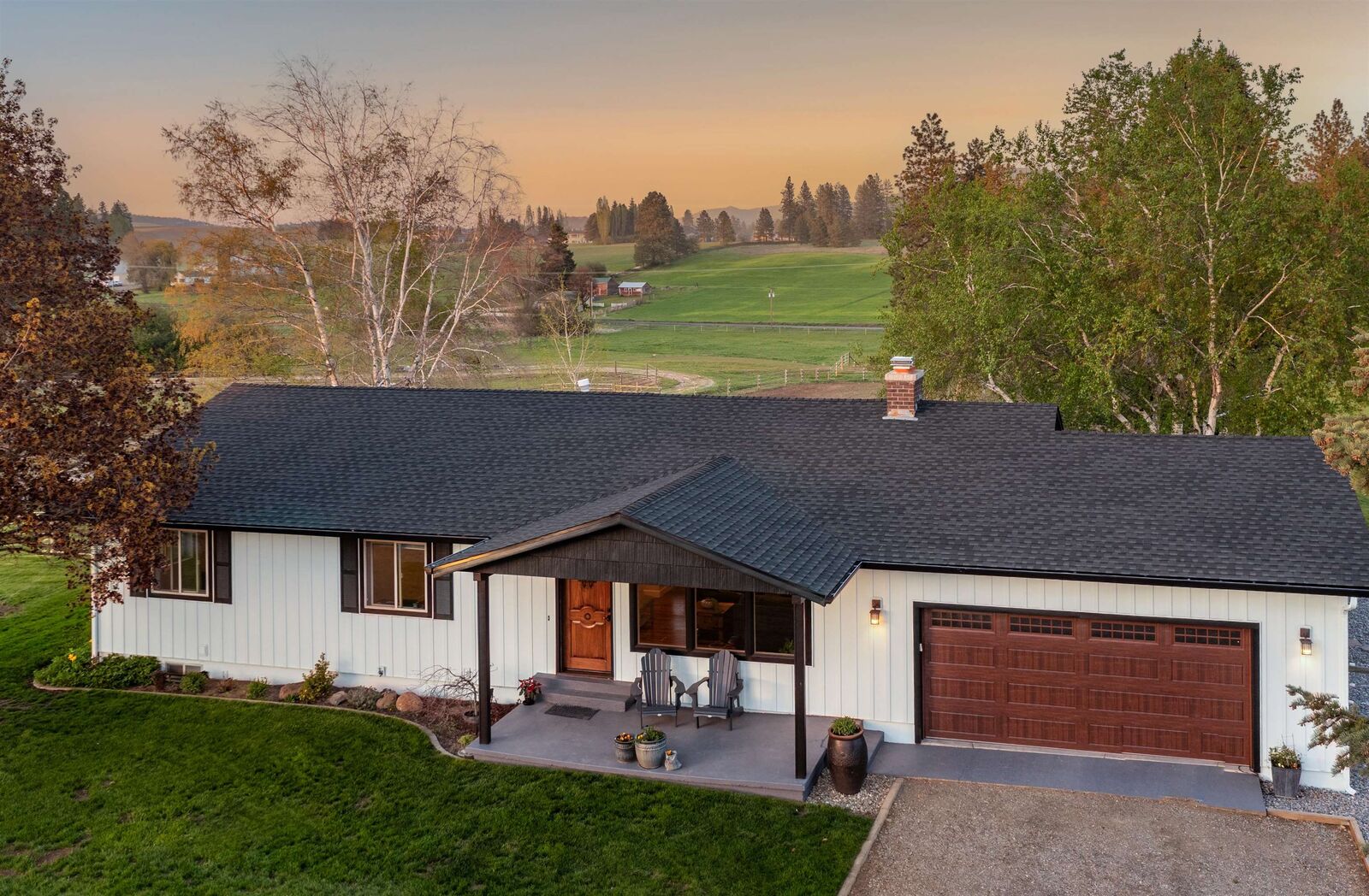 Property Photo:  10409 E Palouse Hwy  WA 99036 