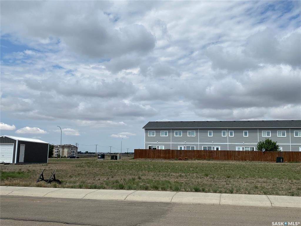 Property Photo:  92 Brookhollow Boulevard  SK S0L 1S1 