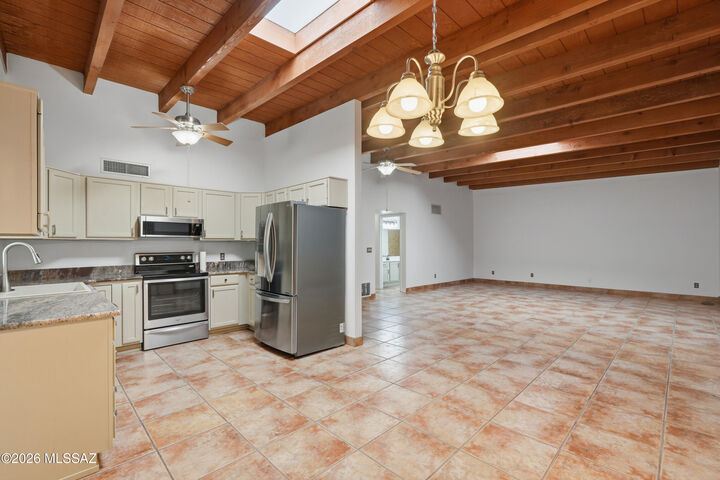 Property Photo:  200 W Greer Lane  AZ 85704 