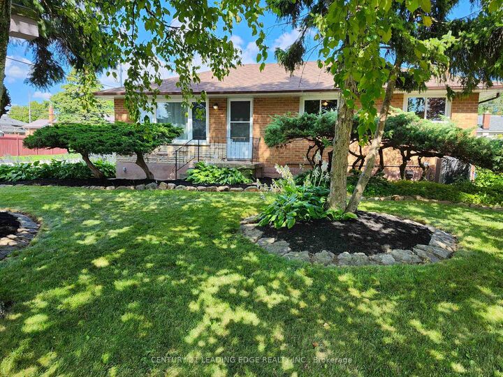 Photo de la propriété:  1441 Park Road S  ON L1J 4K5 