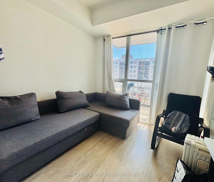 Property Photo: 38 Cameron Street 423 ON M5T 0C3