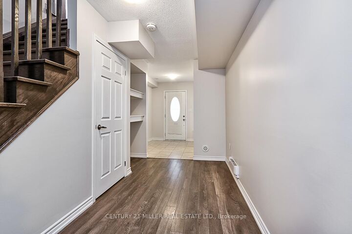 Property Photo: 530 Allport Gate ON L9T 9J3