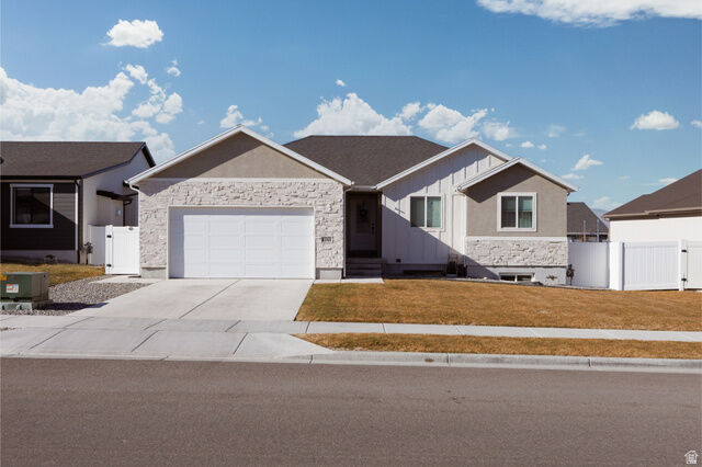Property Photo: 1245 N Clemente Way UT 84074