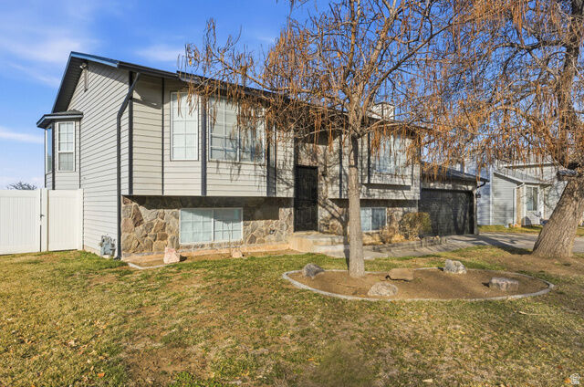 Property Photo: 5141 S 2975 W UT 84067