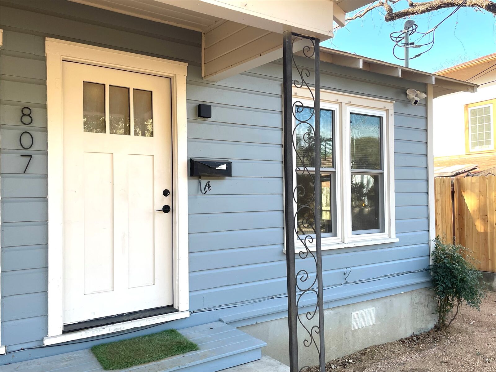 Property Photo:  807 E Riverside Drive A  TX 78704 