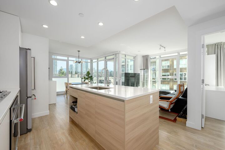 Property Photo:  525 Foster Avenue 407  BC V3J 0H6 