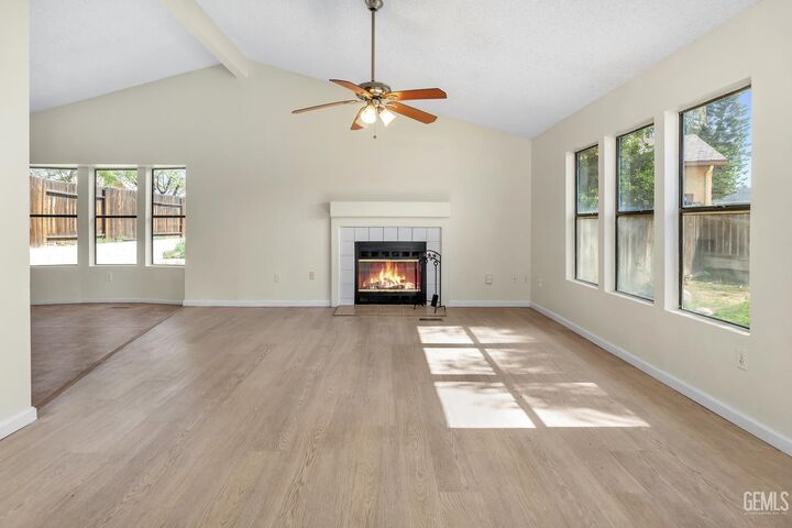 Property Photo:  6508 Derby Drive  CA 93306 