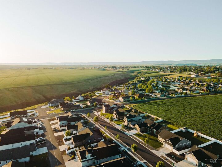 Property Photo:  1734 Golden Hills Dr.  ID 83501 