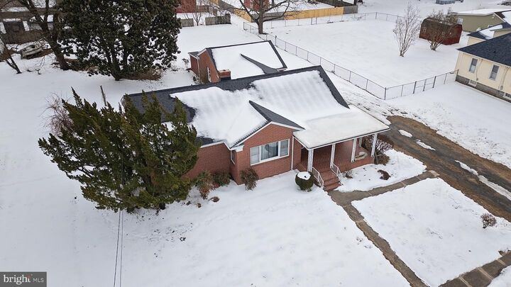 Property Photo: 207 S 7th Street MD 21629