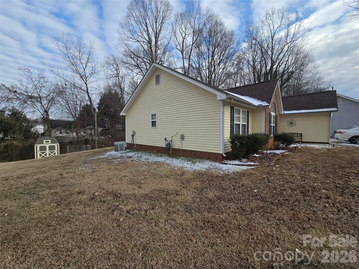 Property Photo: 7124 Rumple Road NC 28262