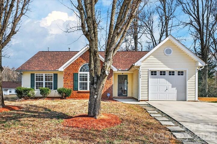 Property Photo: 7124 Rumple Road NC 28262