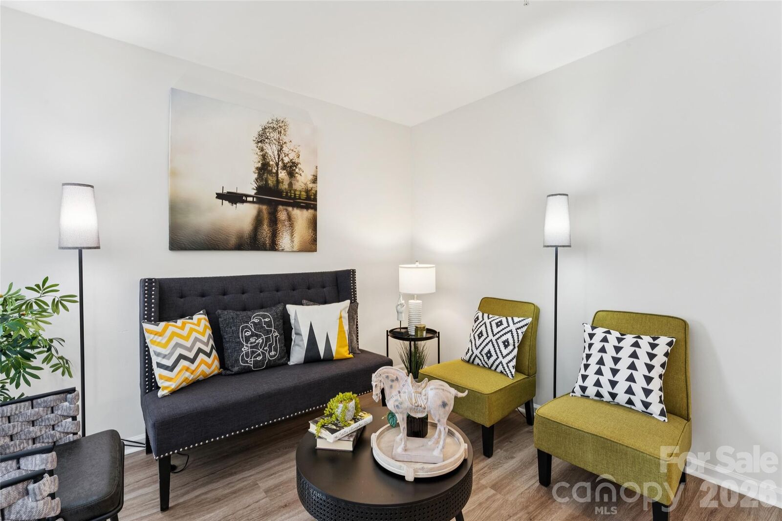 Property Photo:  1620 Arlyn Circle B  NC 28213 