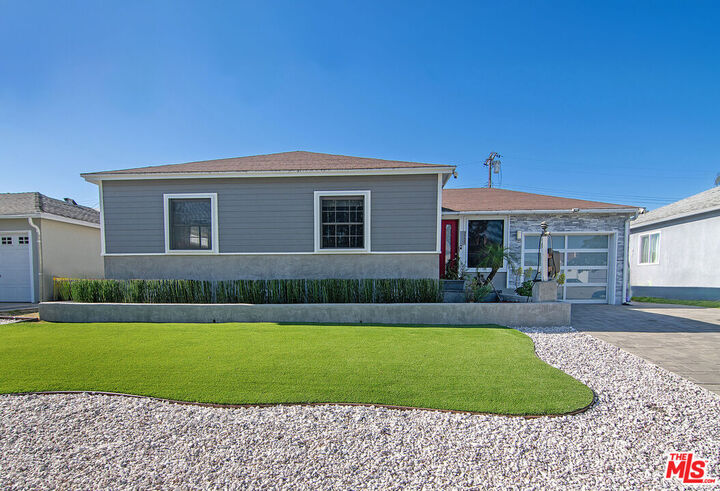 Property Photo:  7735 Isis Ave  CA 90045 