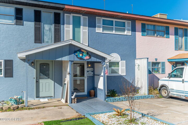 Property Photo:  636 W Caladium Circle B  FL 32413 