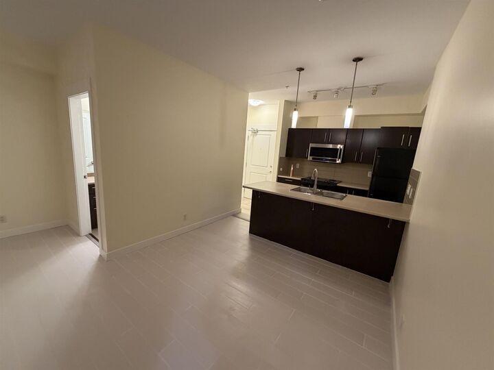 Property Photo:  33545 Rainbow Avenue 217  BC V2S 1E6 