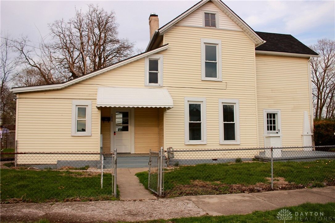 Property Photo:  1654 Catawba Avenue  OH 45503 