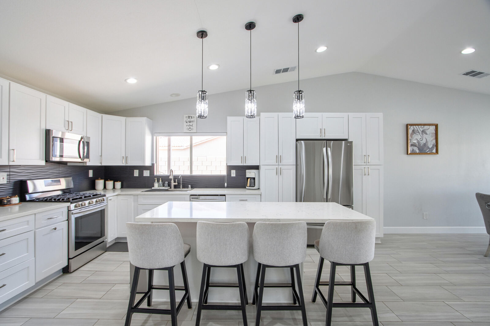 Property Photo:  81358 Avenida Blanca  CA 92201 