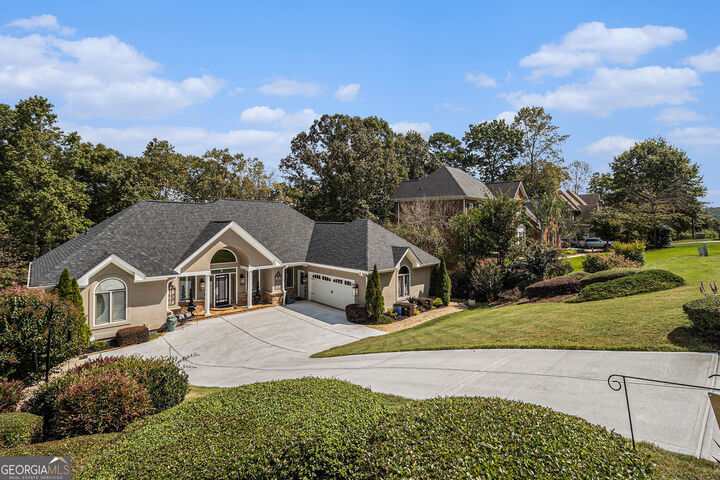 Property Photo:  806 Southern Shore Drive  GA 30269 