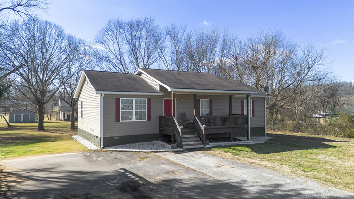 Property Photo:  630 Cedar Drive SE  TN 37323 