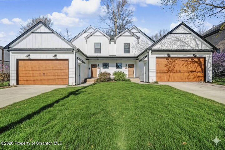 Property Photo:  113 E Pine Street  PA 18512 